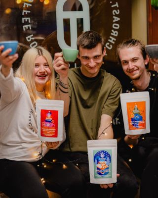 🎄☕️ Vánoce jsou skoro tady. Blížej se dny plný kýče, sobů a uřvanejch reklam. Pokud si chceš zvednout náladu nebo vyřešit...